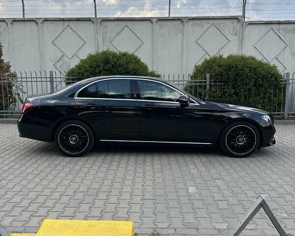 Чорний Мерседес Е-Клас, об'ємом двигуна 1.95 л та пробігом 170 тис. км за 34999 $, фото 7 на Automoto.ua