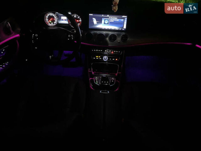 Мерседес Е-Класс 2017 в Тернополе на Automoto.ua Черный Мерседес Е-Класс, объемом двигателя 1.95 л и пробегом 160 тыс. км за 30000 $, фото 79 на Automoto.ua