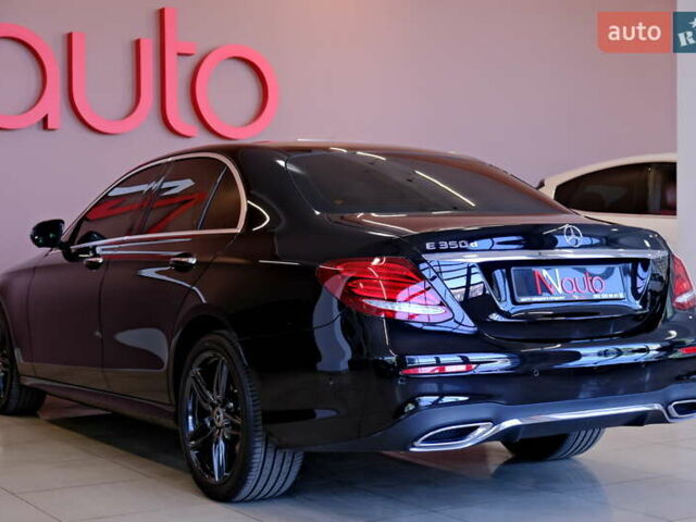 Черный Мерседес Е-Класс, объемом двигателя 3 л и пробегом 123 тыс. км за 36900 $, фото 25 на Automoto.ua