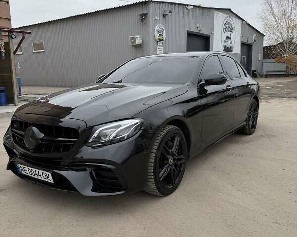 Черный Мерседес Е-Класс, объемом двигателя 1.99 л и пробегом 80 тыс. км за 39500 $, фото 7 на Automoto.ua