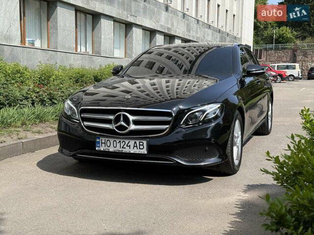 Мерседес Е-Класс 2017 в Тернополе на Automoto.ua Черный Мерседес Е-Класс, объемом двигателя 1.95 л и пробегом 160 тыс. км за 30000 $, фото 2 на Automoto.ua