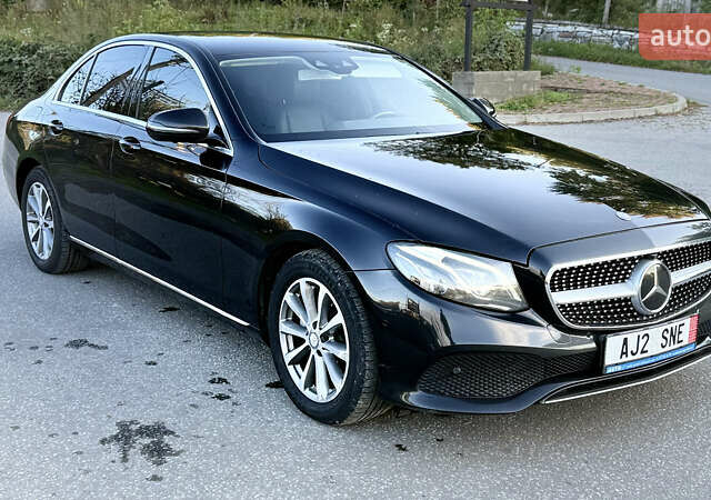 Чорний Мерседес Е-Клас, об'ємом двигуна 1.95 л та пробігом 280 тис. км за 21500 $, фото 9 на Automoto.ua