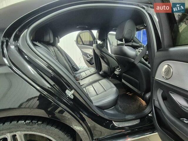 Черный Мерседес Е-Класс, объемом двигателя 1.95 л и пробегом 140 тыс. км за 35000 $, фото 9 на Automoto.ua