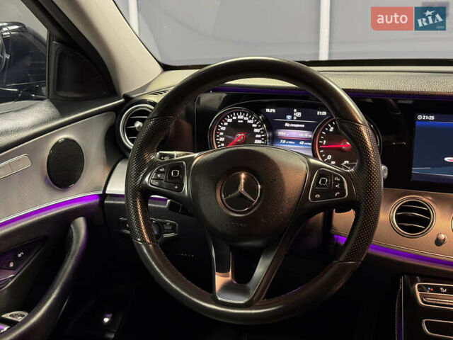 Черный Мерседес Е-Класс, объемом двигателя 2 л и пробегом 197 тыс. км за 29999 $, фото 37 на Automoto.ua