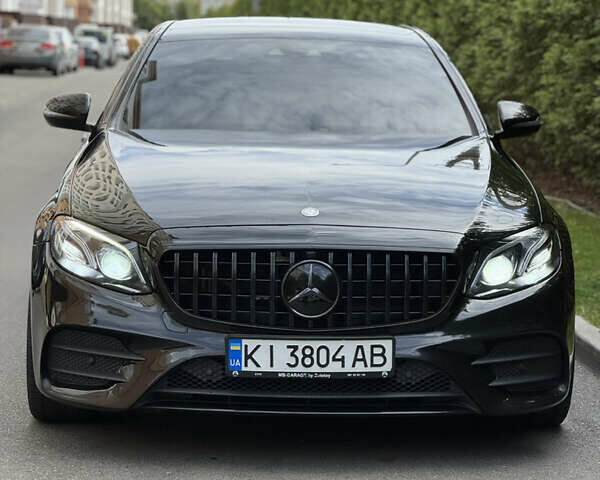 Чорний Мерседес Е-Клас, об'ємом двигуна 1.95 л та пробігом 224 тис. км за 32000 $, фото 6 на Automoto.ua