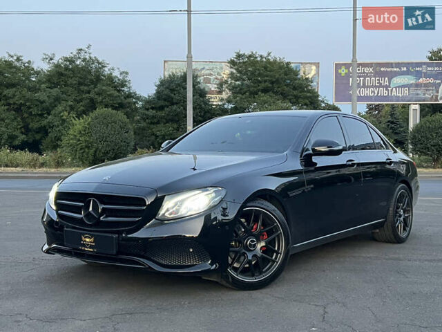 Черный Мерседес Е-Класс, объемом двигателя 1.95 л и пробегом 173 тыс. км за 29500 $, фото 1 на Automoto.ua