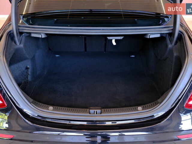 Черный Мерседес Е-Класс, объемом двигателя 3 л и пробегом 123 тыс. км за 36900 $, фото 68 на Automoto.ua