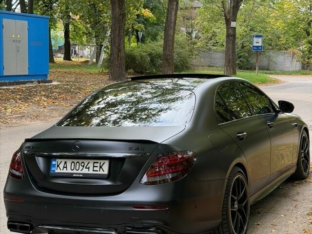 Чорний Мерседес Е-Клас, об'ємом двигуна 3 л та пробігом 95 тис. км за 36999 $, фото 2 на Automoto.ua