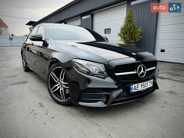 Черный Мерседес Е-Класс, объемом двигателя 1.95 л и пробегом 117 тыс. км за 33000 $, фото 1 на Automoto.ua
