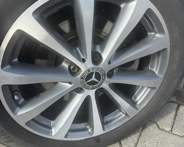 Мерседес Е-Класс 2017 в Коломые на Automoto.ua Черный Мерседес Е-Класс, объемом двигателя 1.95 л и пробегом 167 тыс. км за 28888 $, фото 34 на Automoto.ua