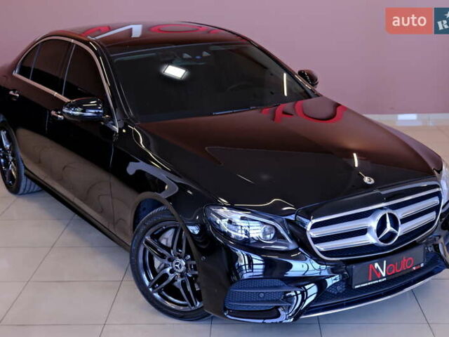 Черный Мерседес Е-Класс, объемом двигателя 3 л и пробегом 123 тыс. км за 36900 $, фото 7 на Automoto.ua