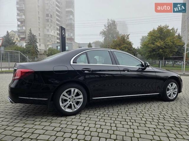 Черный Мерседес Е-Класс, объемом двигателя 1.95 л и пробегом 28 тыс. км за 37000 $, фото 6 на Automoto.ua