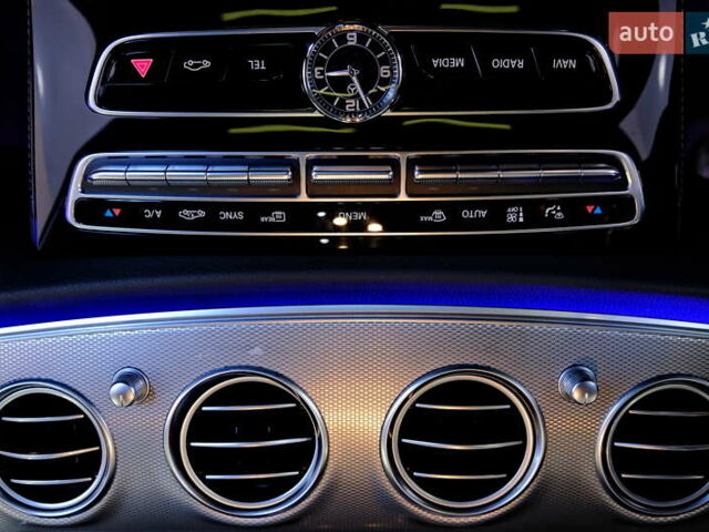 Черный Мерседес Е-Класс, объемом двигателя 3 л и пробегом 123 тыс. км за 36900 $, фото 35 на Automoto.ua