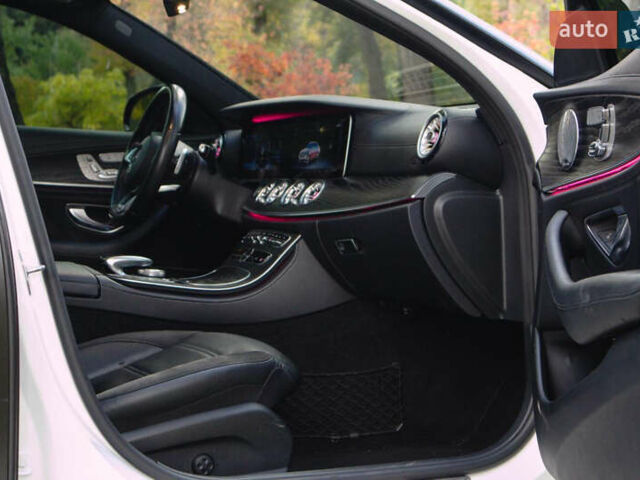 Черный Мерседес Е-Класс, объемом двигателя 3 л и пробегом 78 тыс. км за 39999 $, фото 19 на Automoto.ua