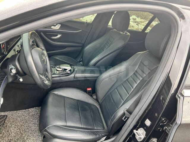 Чорний Мерседес Е-Клас, об'ємом двигуна 2 л та пробігом 94 тис. км за 19900 $, фото 6 на Automoto.ua