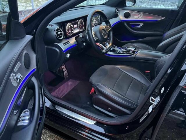 Черный Мерседес Е-Класс, объемом двигателя 0 л и пробегом 128 тыс. км за 25000 $, фото 11 на Automoto.ua