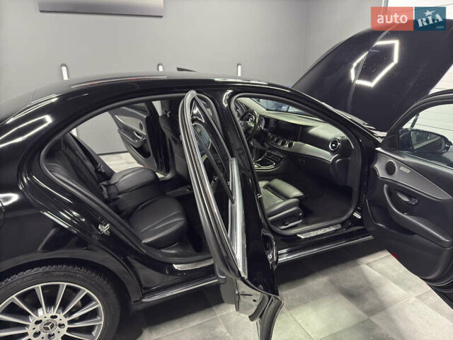 Черный Мерседес Е-Класс, объемом двигателя 2 л и пробегом 197 тыс. км за 29999 $, фото 62 на Automoto.ua