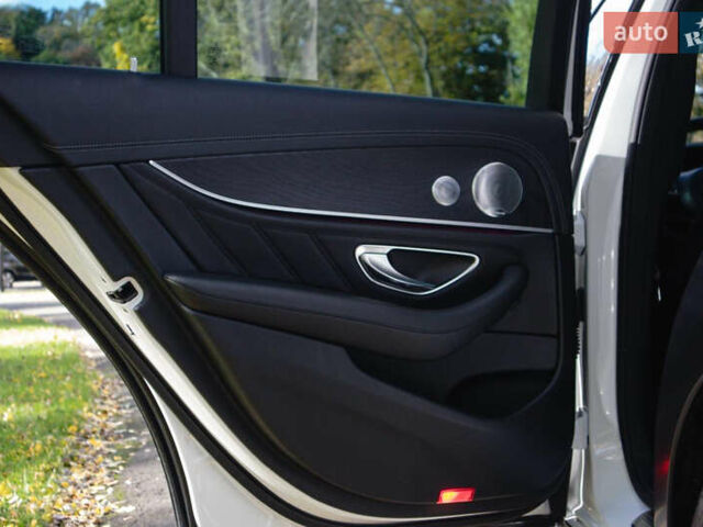 Черный Мерседес Е-Класс, объемом двигателя 3 л и пробегом 78 тыс. км за 39999 $, фото 46 на Automoto.ua