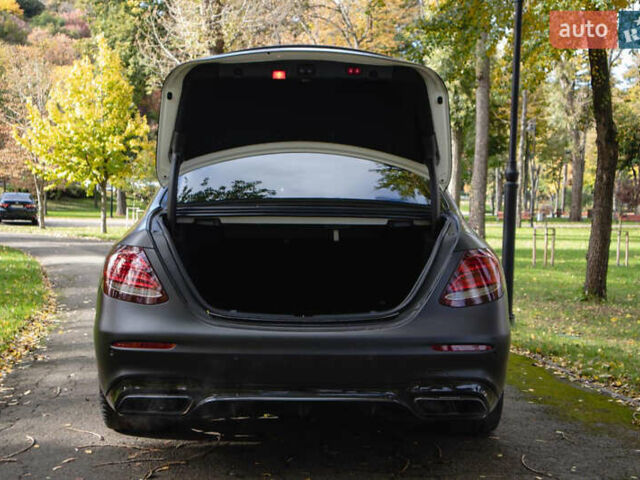 Черный Мерседес Е-Класс, объемом двигателя 3 л и пробегом 78 тыс. км за 39999 $, фото 50 на Automoto.ua