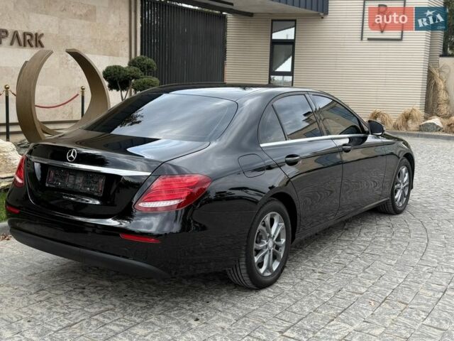 Чорний Мерседес Е-Клас, об'ємом двигуна 1.95 л та пробігом 225 тис. км за 24200 $, фото 55 на Automoto.ua