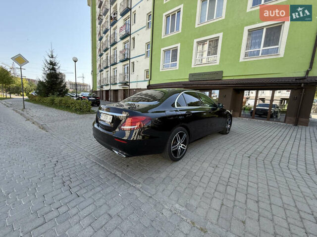 Черный Мерседес Е-Класс, объемом двигателя 1.9 л и пробегом 222 тыс. км за 29000 $, фото 77 на Automoto.ua