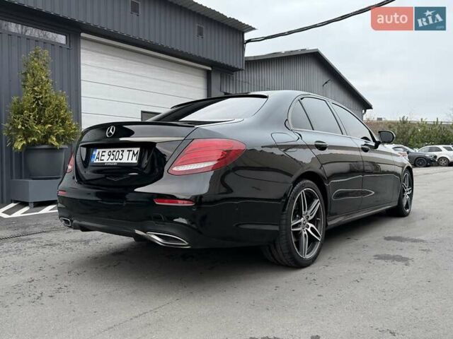 Черный Мерседес Е-Класс, объемом двигателя 1.95 л и пробегом 117 тыс. км за 33000 $, фото 7 на Automoto.ua