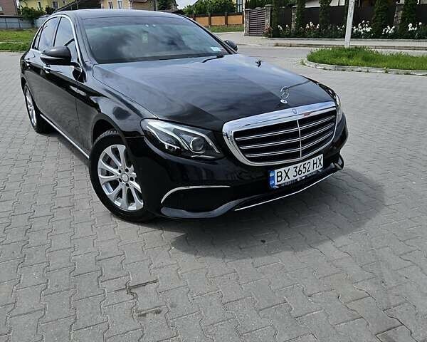 Черный Мерседес Е-Класс, объемом двигателя 1.99 л и пробегом 133 тыс. км за 25500 $, фото 3 на Automoto.ua