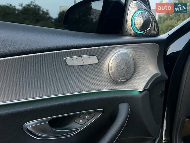 Черный Мерседес Е-Класс, объемом двигателя 1.95 л и пробегом 173 тыс. км за 29500 $, фото 8 на Automoto.ua