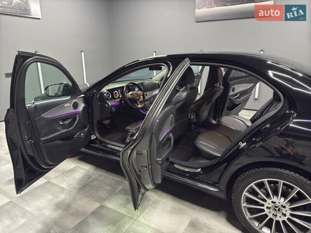 Черный Мерседес Е-Класс, объемом двигателя 2 л и пробегом 197 тыс. км за 29999 $, фото 20 на Automoto.ua