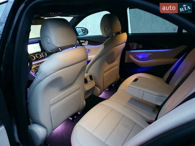 Черный Мерседес Е-Класс, объемом двигателя 1.95 л и пробегом 238 тыс. км за 33700 $, фото 14 на Automoto.ua