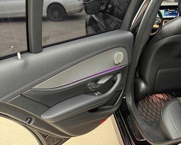 Черный Мерседес Е-Класс, объемом двигателя 1.99 л и пробегом 80 тыс. км за 39500 $, фото 24 на Automoto.ua