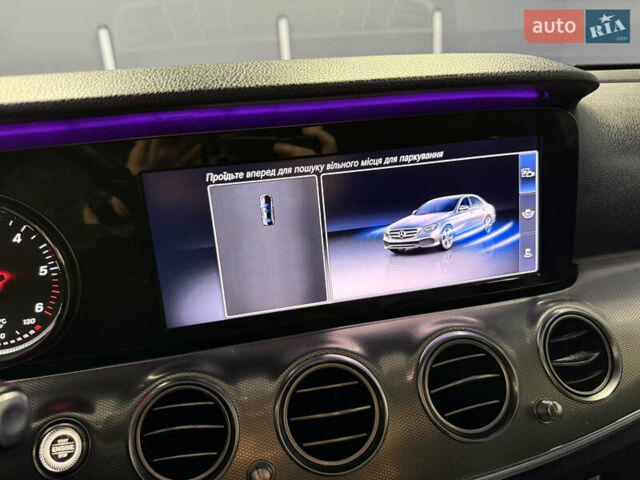 Черный Мерседес Е-Класс, объемом двигателя 2 л и пробегом 197 тыс. км за 29999 $, фото 45 на Automoto.ua