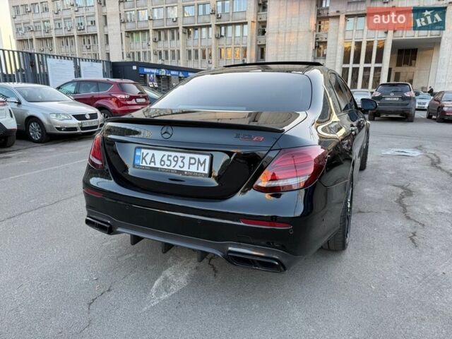 Черный Мерседес Е-Класс, объемом двигателя 3.98 л и пробегом 50 тыс. км за 85000 $, фото 5 на Automoto.ua