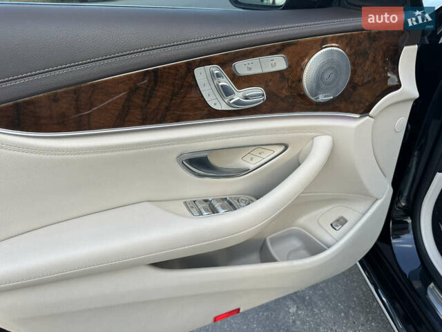 Черный Мерседес Е-Класс, объемом двигателя 1.99 л и пробегом 140 тыс. км за 24900 $, фото 6 на Automoto.ua