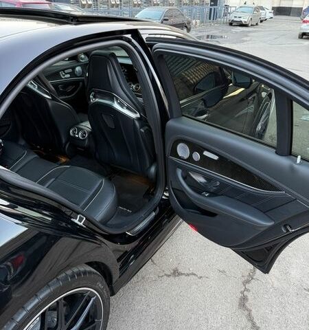 Черный Мерседес Е-Класс, объемом двигателя 3.98 л и пробегом 50 тыс. км за 85000 $, фото 24 на Automoto.ua