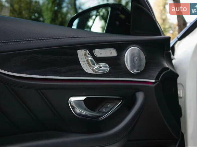 Чорний Мерседес Е-Клас, об'ємом двигуна 3 л та пробігом 78 тис. км за 37999 $, фото 24 на Automoto.ua