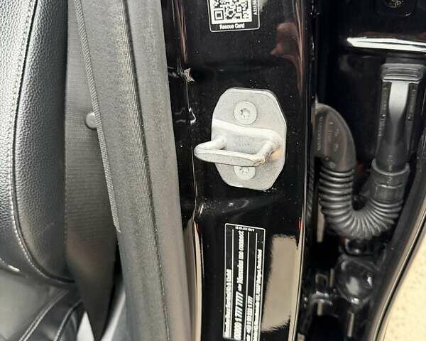 Черный Мерседес Е-Класс, объемом двигателя 1.99 л и пробегом 80 тыс. км за 39500 $, фото 23 на Automoto.ua