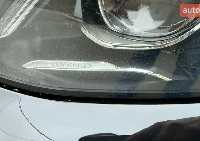 Черный Мерседес Е-Класс, объемом двигателя 2 л и пробегом 190 тыс. км за 26500 $, фото 12 на Automoto.ua