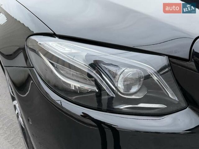 Черный Мерседес Е-Класс, объемом двигателя 1.95 л и пробегом 117 тыс. км за 33000 $, фото 8 на Automoto.ua
