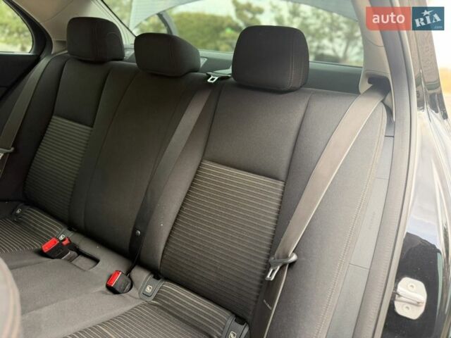 Чорний Мерседес Е-Клас, об'ємом двигуна 1.95 л та пробігом 225 тис. км за 24200 $, фото 43 на Automoto.ua