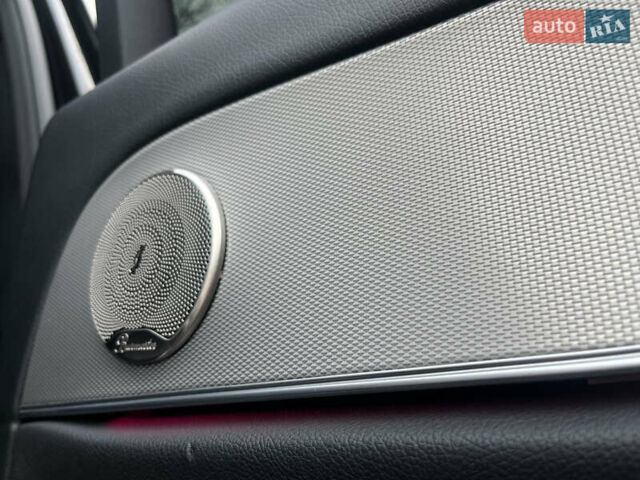 Черный Мерседес Е-Класс, объемом двигателя 2 л и пробегом 220 тыс. км за 27000 $, фото 19 на Automoto.ua