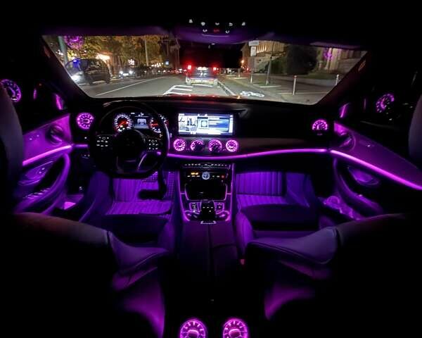 Черный Мерседес Е-Класс, объемом двигателя 1.99 л и пробегом 80 тыс. км за 39500 $, фото 3 на Automoto.ua