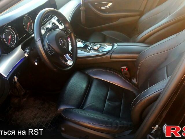 Чорний Мерседес Е-Клас, об'ємом двигуна 2 л та пробігом 223 тис. км за 24500 $, фото 4 на Automoto.ua