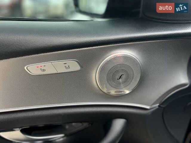 Черный Мерседес Е-Класс, объемом двигателя 1.95 л и пробегом 204 тыс. км за 23500 $, фото 19 на Automoto.ua