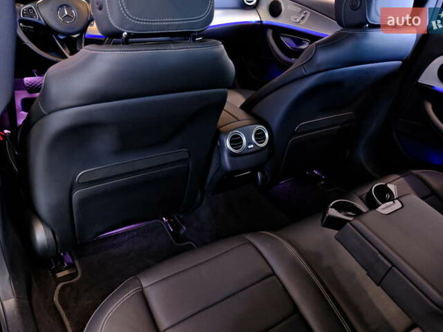 Черный Мерседес Е-Класс, объемом двигателя 3 л и пробегом 123 тыс. км за 36900 $, фото 53 на Automoto.ua