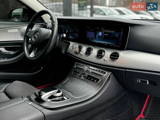 Черный Мерседес Е-Класс, объемом двигателя 1.95 л и пробегом 170 тыс. км за 31000 $, фото 20 на Automoto.ua