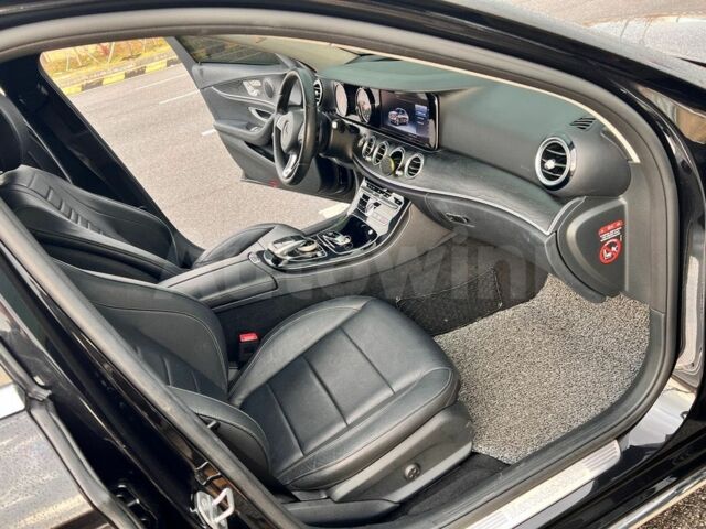 Чорний Мерседес Е-Клас, об'ємом двигуна 2 л та пробігом 94 тис. км за 19900 $, фото 7 на Automoto.ua