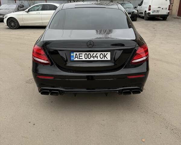 Черный Мерседес Е-Класс, объемом двигателя 1.99 л и пробегом 80 тыс. км за 39500 $, фото 10 на Automoto.ua