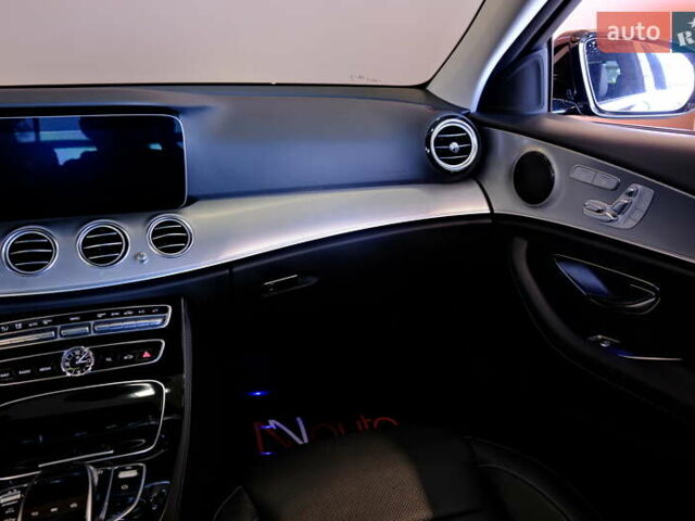 Черный Мерседес Е-Класс, объемом двигателя 3 л и пробегом 123 тыс. км за 36900 $, фото 65 на Automoto.ua