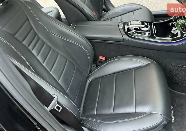 Черный Мерседес Е-Класс, объемом двигателя 2 л и пробегом 190 тыс. км за 26500 $, фото 30 на Automoto.ua